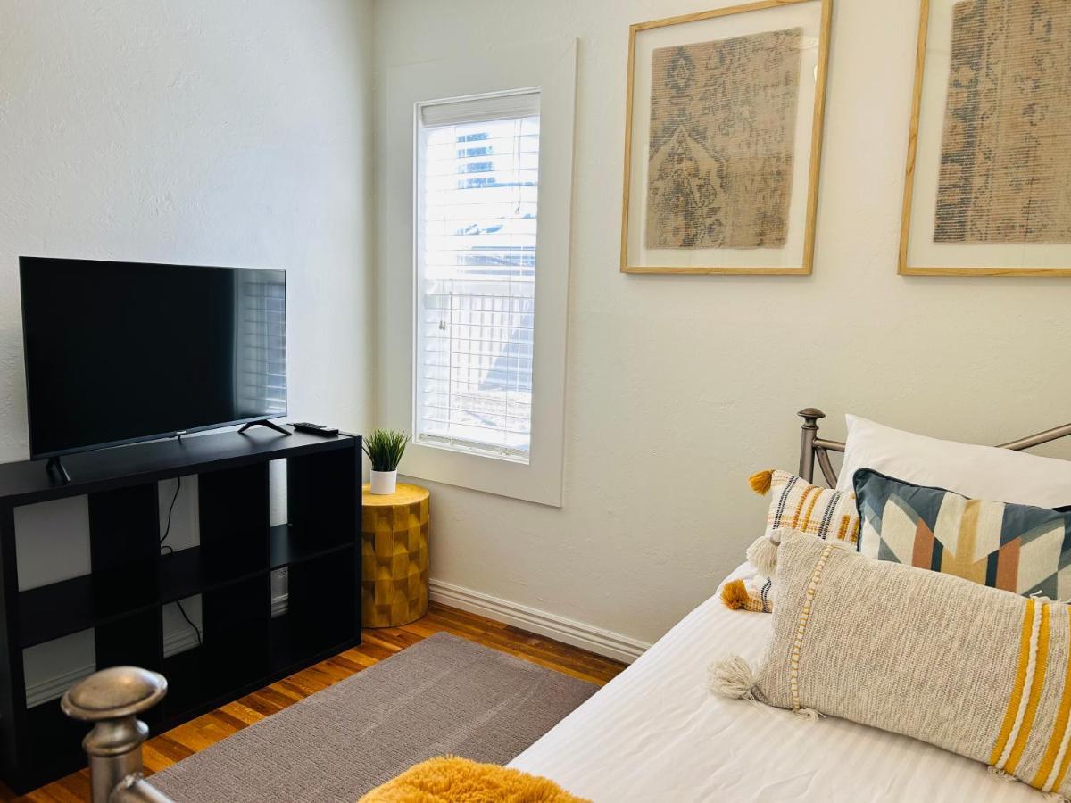 Home Sweet Idahome, Feels Like Home With All The Decor You Wish You Could Afford King Bed In Master, Fully Fenced Dog Friendly Yard, A Few Blocks From Bsu And Downtown Boise, Your Perfect Stay! Exterior foto